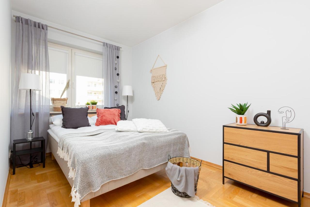 Mokotow Apartment Bluszczanska By Noclegi Renters Varsovie Extérieur photo