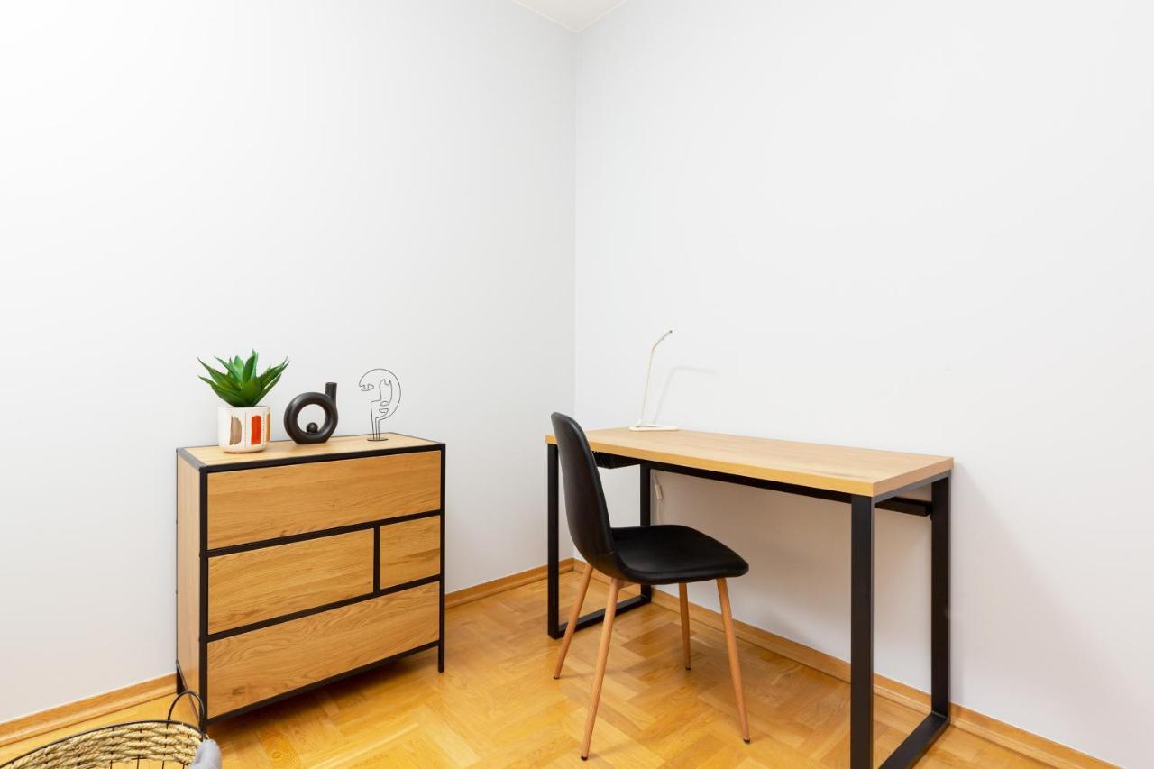 Mokotow Apartment Bluszczanska By Noclegi Renters Varsovie Extérieur photo