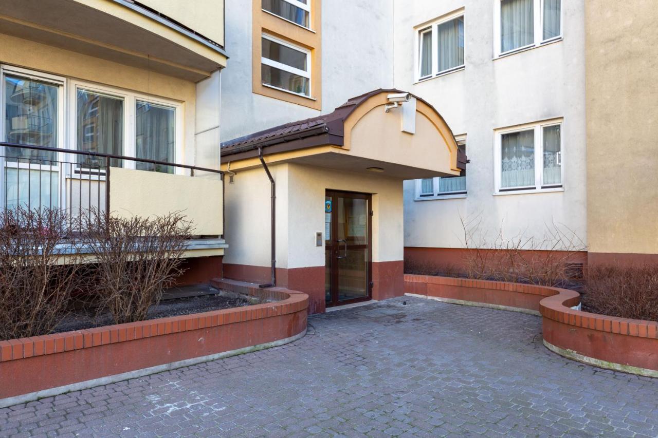 Mokotow Apartment Bluszczanska By Noclegi Renters Varsovie Extérieur photo