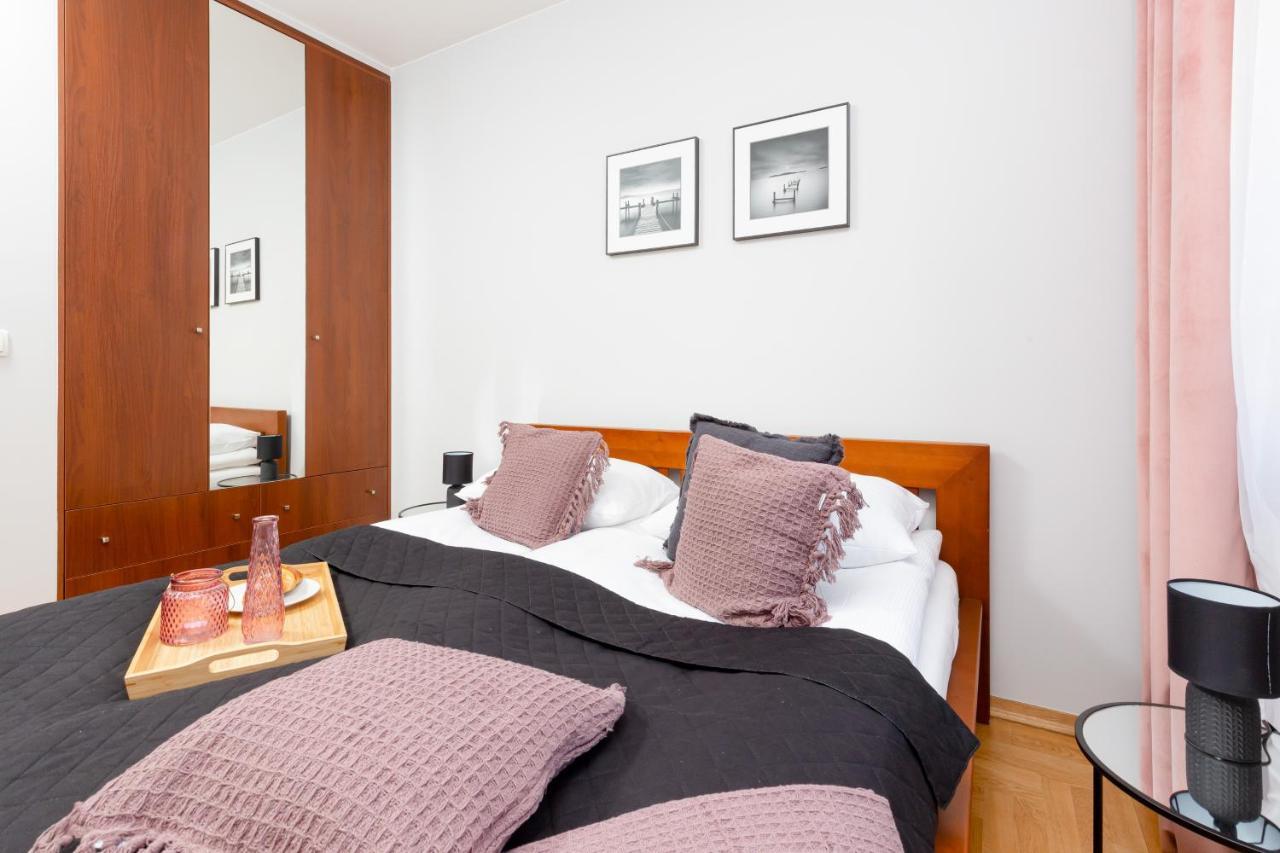 Mokotow Apartment Bluszczanska By Noclegi Renters Varsovie Extérieur photo