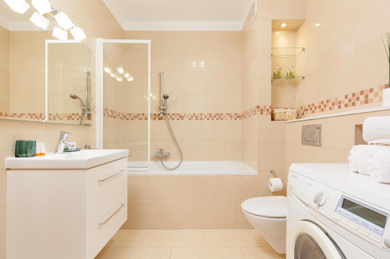 Mokotow Apartment Bluszczanska By Noclegi Renters Varsovie Extérieur photo